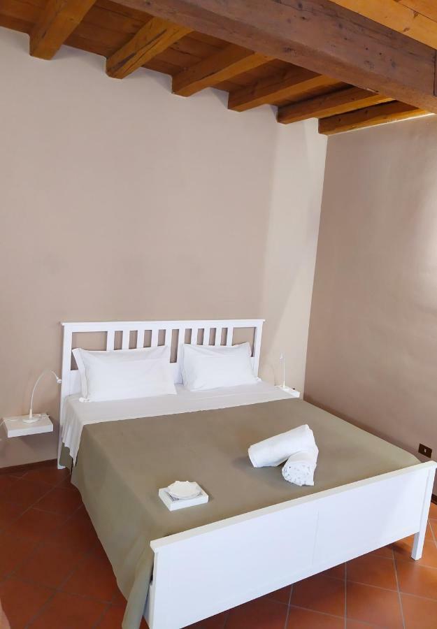 Carducci 49 Hotel Mantova Luaran gambar